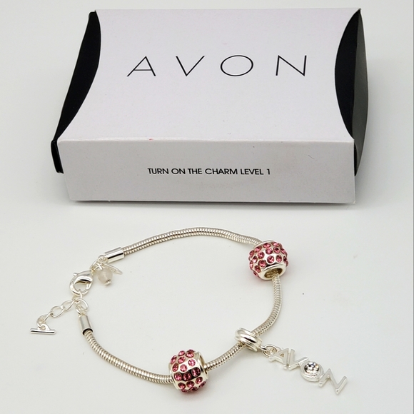 Avon Turn On The Charm - Level 1 Charm Bracelet. - Picture 4 of 6